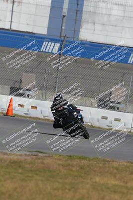 media/Nov-26-2022-Fastrack Riders (Sat) [[b001e85eef]]/Level 2/Session 3 Outside Turn 9/